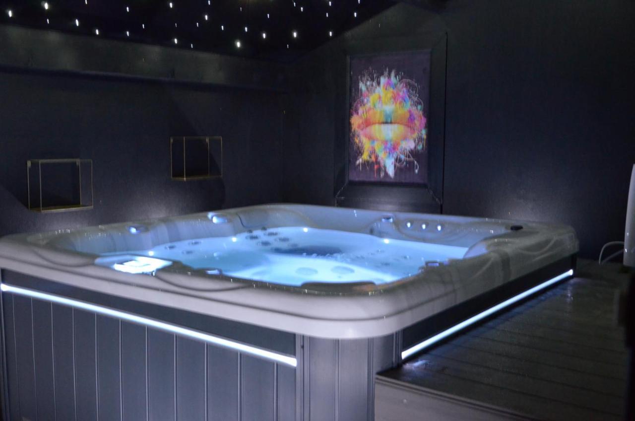 Gite Romantique Avec Spa Coeur A Corps 44 لا بلين-سور-مير المظهر الخارجي الصورة